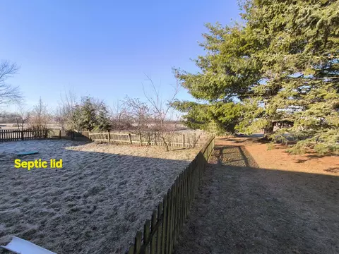 Exterior - 10567 Celina Mendon Rd, Mendon, OH 45862 photo 17 of 31