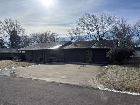 2904 Melody Dr, Celina, OH 45822