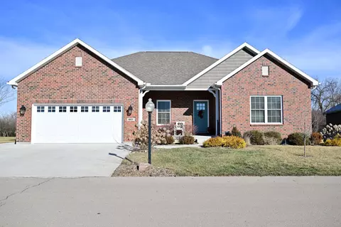 867 W West Bentley Cir, Troy, OH 45373