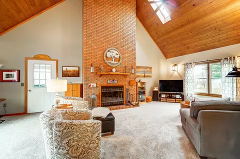 Living - 4675 W Jackson Rd, Enon, OH 45323 photo 1 of 10