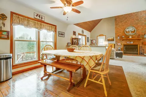 Dining - 4675 W Jackson Rd, Enon, OH 45323 photo 4 of 4