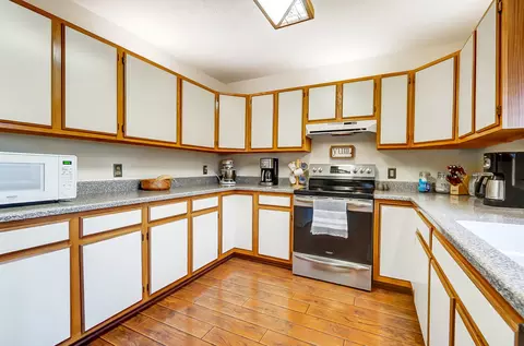Kitchen - 4675 W Jackson Rd, Enon, OH 45323 photo 4 of 13