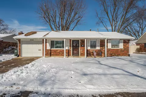 1033 S Mystic Ln, Troy, OH 45373