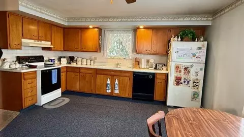2154 Woodside Ave, Springfield, OH 45503 photo 9