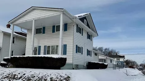 2154 Woodside Ave, Springfield, OH 45503