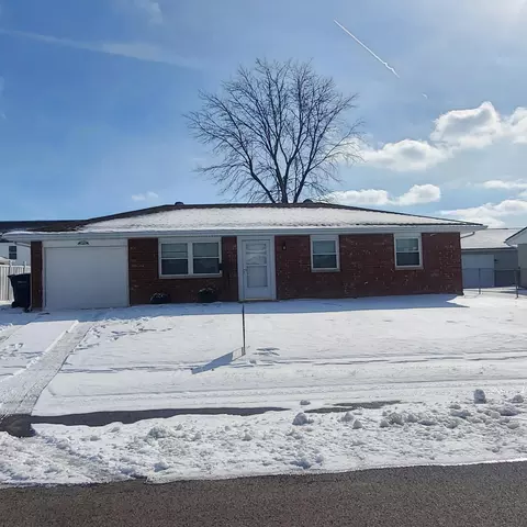 1503 Amesbury Ct, Piqua, OH 45356