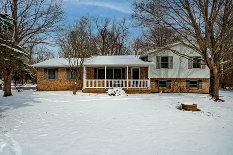8807 Taylorsville Rd, Huber Heights, OH 45424
