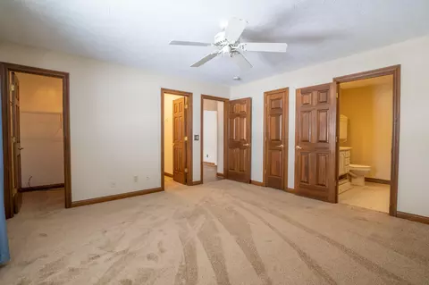 Bedroom - 5877 Oldham Dr, Springfield, OH 45503 photo 2 of 5