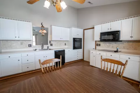 Kitchen - 5877 Oldham Dr, Springfield, OH 45503 photo 1 of 1