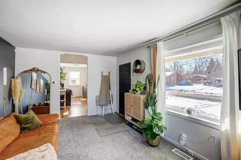 Entry Way - 1751 Brownleigh Rd, Dayton, OH 45429 photo 1 of 2