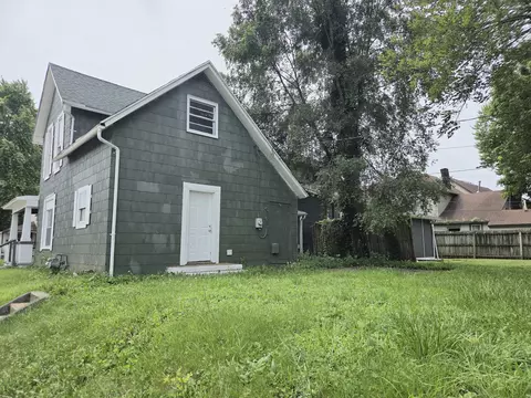 Exterior - 1634 Edwards Ave, Springfield, OH 45503 photo 3 of 4