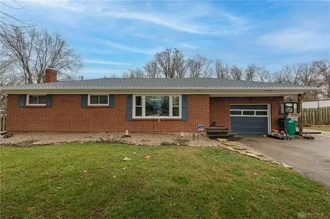 1668 Lucas Dr, Springfield, OH 45506