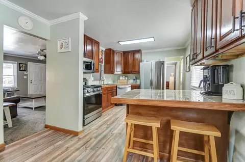 Kitchen - 1315 Skyline Ln, Springfield, OH 45505 photo 1 of 7