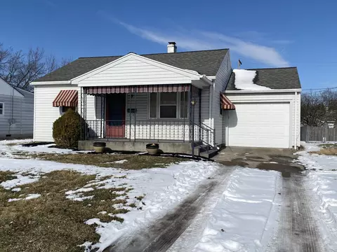 2444 Mayfair Dr, Springfield, OH 45505