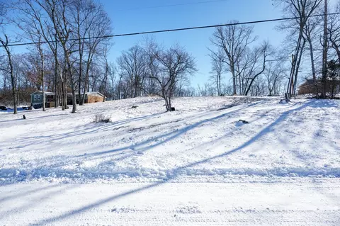 2164 Ridge Rd, Springfield, OH 45502 photo 4
