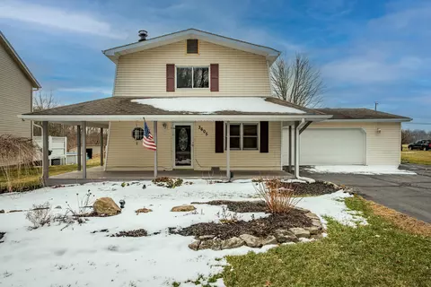 3605 N Lakeshore Dr, Jamestown, OH 45335