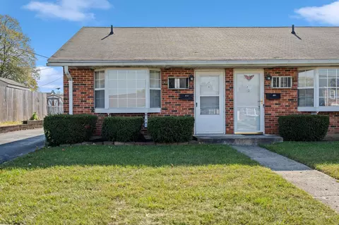 Exterior - 1057 Cheyenne Ave, Springfield, OH 45503 photo 2 of 4