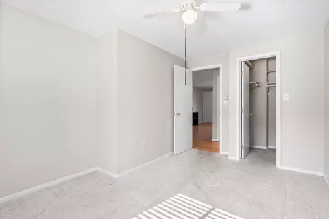 Bedroom - 1057 Cheyenne Ave, Springfield, OH 45503 photo 2 of 2