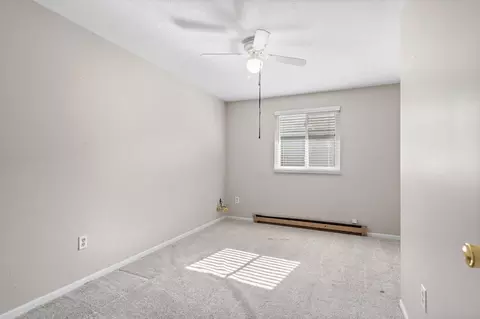 Bedroom - 1057 Cheyenne Ave, Springfield, OH 45503 photo 1 of 2