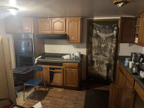 820 W North St, Springfield, OH 45504 photo 5