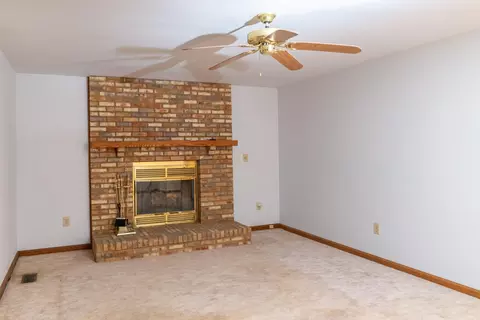 622 Eva Cir, Springfield, OH 45504 photo 10