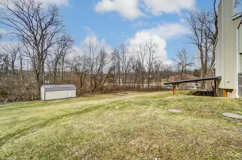 Exterior - 815 Falkirk Dr, Springfield, OH 45502 photo 14 of 15