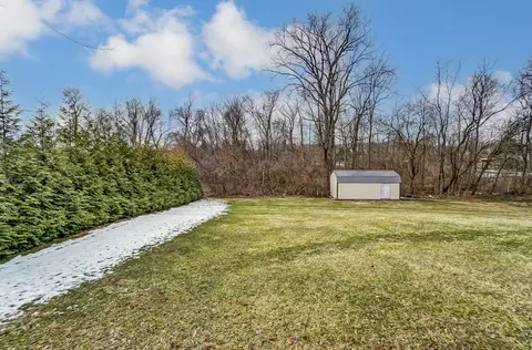 Exterior - 815 Falkirk Dr, Springfield, OH 45502 photo 13 of 15