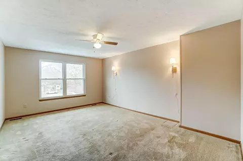 Bedroom - 815 Falkirk Dr, Springfield, OH 45502 photo 1 of 8