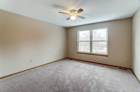 Bedroom - 815 Falkirk Dr, Springfield, OH 45502 photo 5 of 8