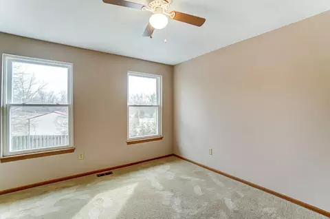 Bedroom - 815 Falkirk Dr, Springfield, OH 45502 photo 7 of 8