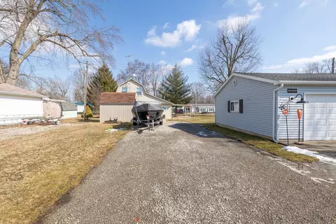 Exterior - 11167 Kickapoo Path, Lakeview, OH 43331 photo 5 of 8