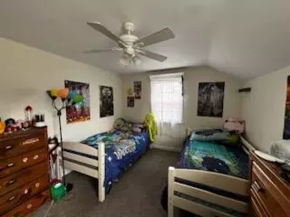 Bedroom - 1420 Garfield Ave, Springfield, OH 45504 photo 2 of 4