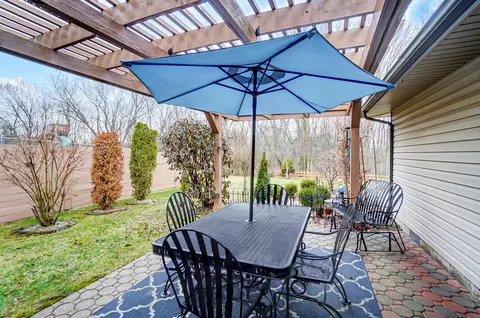 Exterior - 1253 Ryan Rd, Springfield, OH 45503 photo 5 of 11