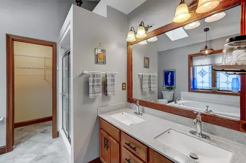 Bath - 1253 Ryan Rd, Springfield, OH 45503 photo 1 of 4