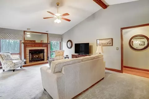 Living - 1253 Ryan Rd, Springfield, OH 45503 photo 1 of 2