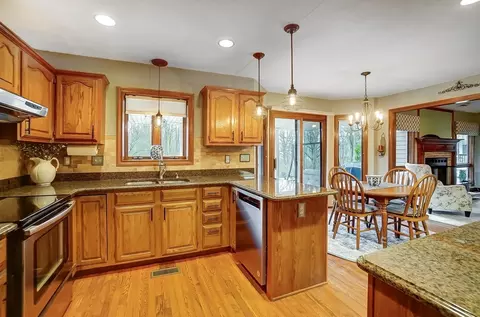 Kitchen - 1253 Ryan Rd, Springfield, OH 45503 photo 8 of 9