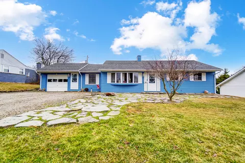 814 Brookwood Dr, Bellefontaine, OH 43311