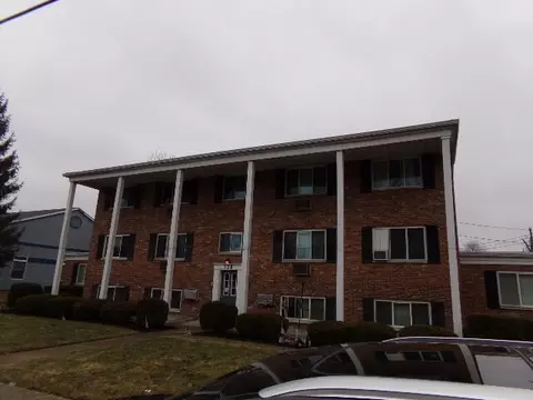 328 N Maple Ave, Fairborn, OH 45324