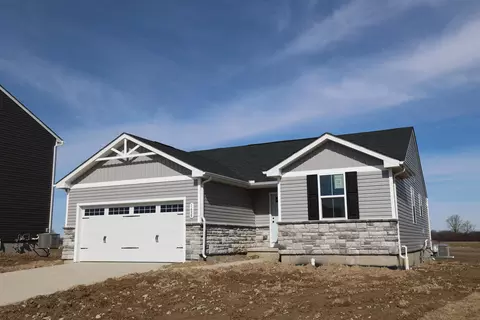 1638 Bishop Ct, Sidney, OH 45365 photo 2