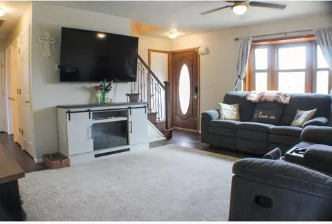 627 Sixth Ave, Sidney, OH 45365 photo 2