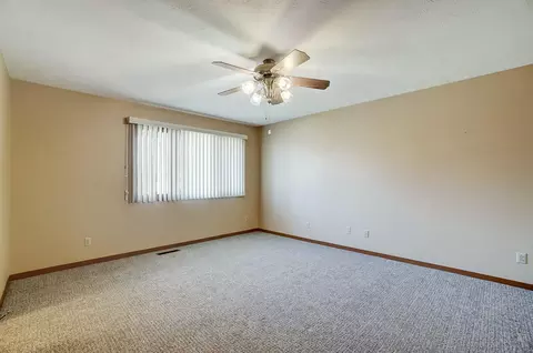 1048 Carson Ln, Springfield, OH 45503 photo 13