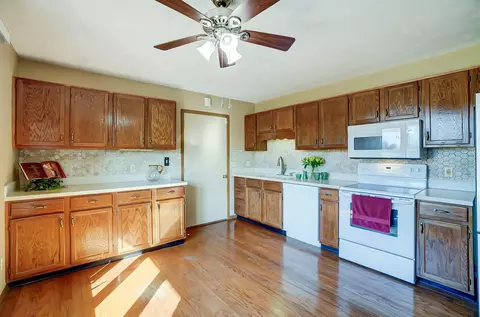 1048 Carson Ln, Springfield, OH 45503 photo 9