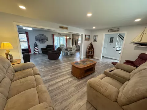 Living - 5404 Robert Rd, Celina, OH 45822 photo 4 of 11