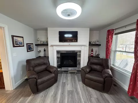 Living - 5404 Robert Rd, Celina, OH 45822 photo 9 of 11