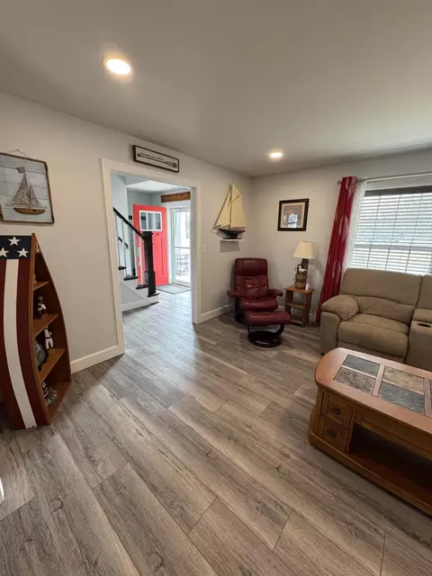 Entry Way - 5404 Robert Rd, Celina, OH 45822 photo 6 of 12