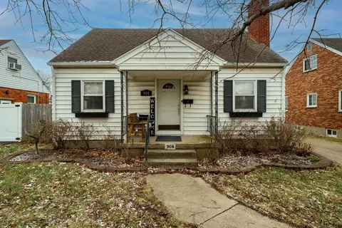 904 Patterson Rd, Dayton, OH 45419