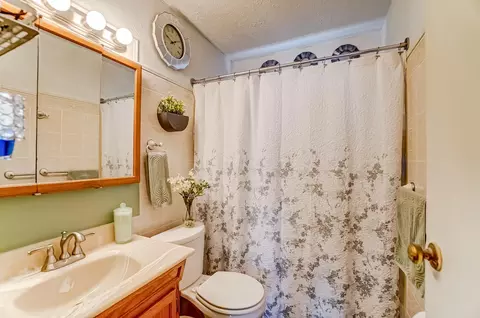 2044 Pond Dr, Springfield, OH 45505 photo 21