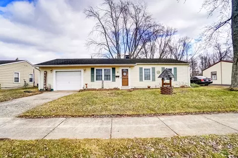 2044 Pond Dr, Springfield, OH 45505 photo 2