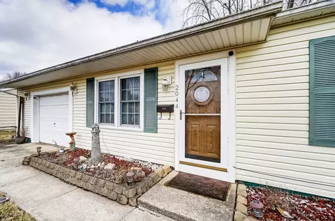 2044 Pond Dr, Springfield, OH 45505 photo 5