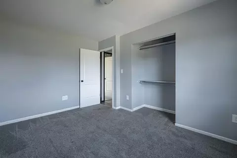Bedroom - 5583 Peach Blossom Ct, Springfield, OH 45502 photo 2 of 6